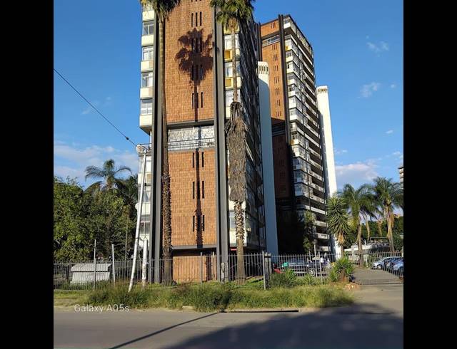 1 BEDROOM APARTMENT FOR SALE IN SUNNYSIDE